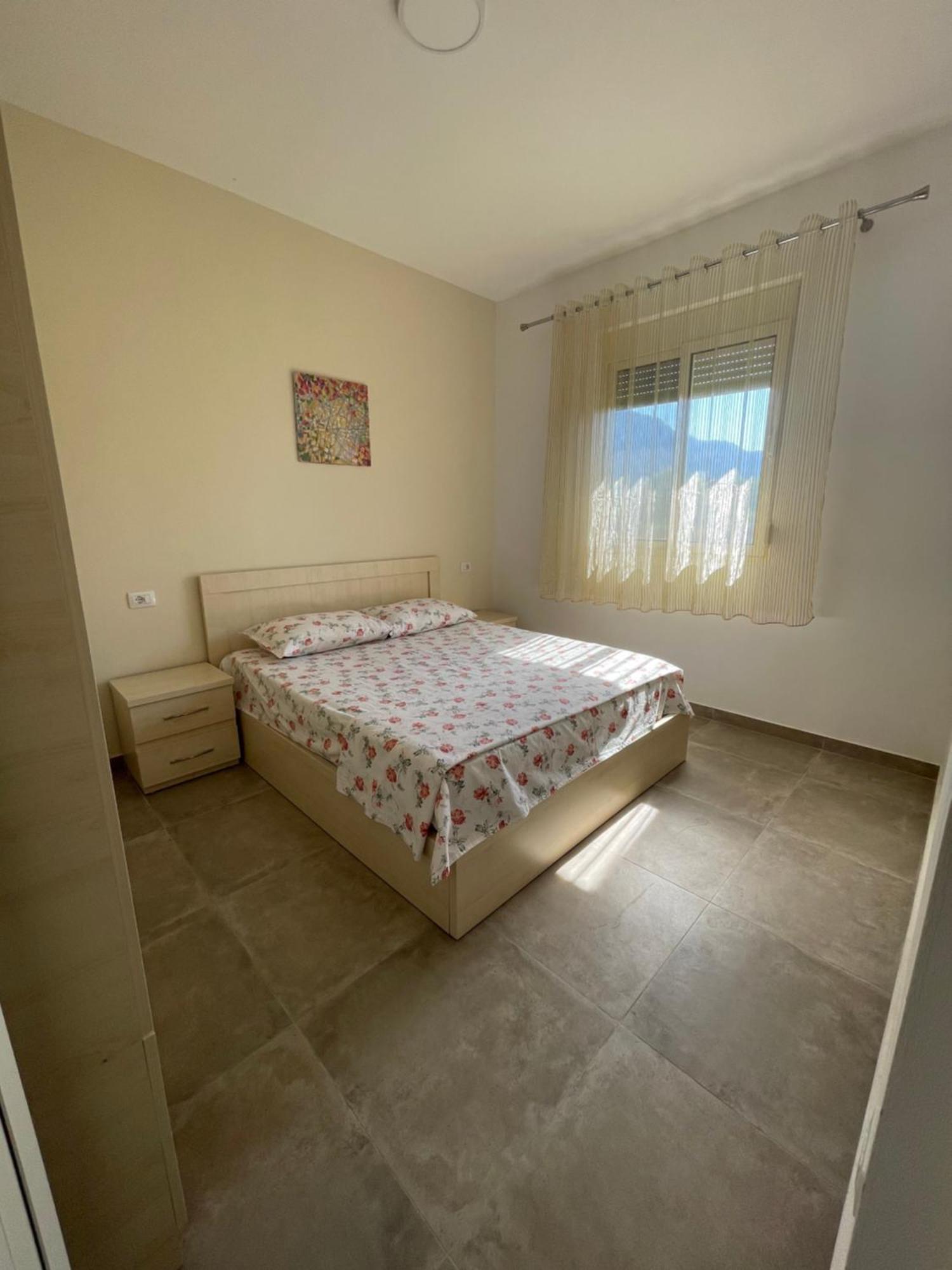 Villa Rei Baks-Rrjoll Zewnętrze zdjęcie